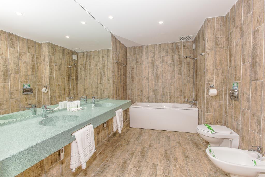 Hotel Riviera Mamaia Rum bild